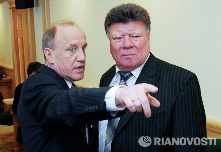 Ба, знакомые все лица: депутаты облдумы в объективах фотокамер Ба, знакомые все лица: депутаты облдумы в объективах фотокамер