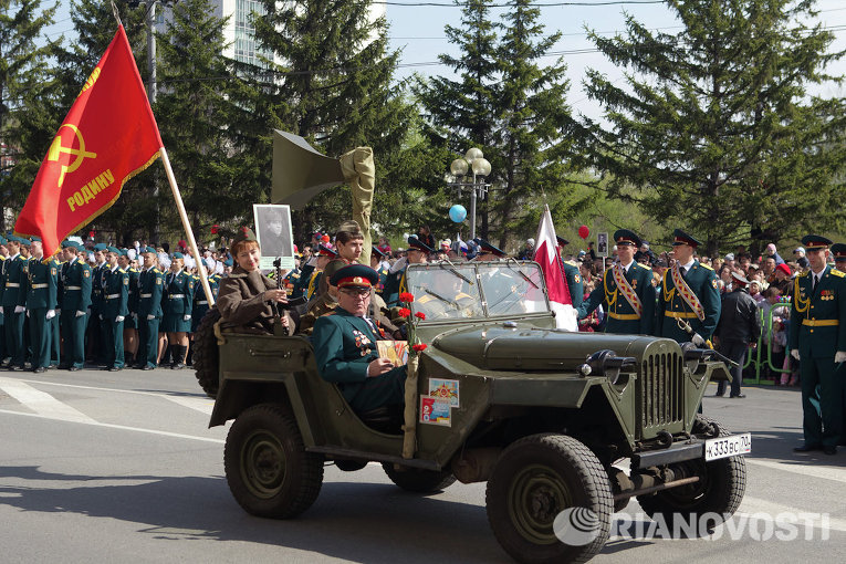 Парад Победы в Томске Парад Победы в Томске
