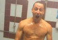 Английский футболист Джон Терри принимает участие в флешмобе Ice Bucket Challenge Английский футболист Джон Терри принимает участие в флешмобе Ice Bucket Challenge