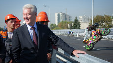 Открытие движения по эстакаде на Можайском шоссе. Мэр Москвы Сергей Собянин Открытие движения по эстакаде на Можайском шоссе. Мэр Москвы Сергей Собянин