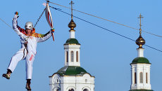 Эстафета Олимпийского огня в Тюмени Эстафета Олимпийского огня в Тюмени