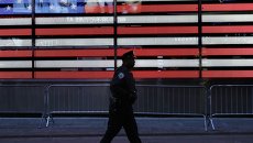 Полицейский в США. Архивное фото Полицейский в США. Архивное фото