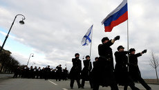 Репетиция парада Победы курсантами Военно-морской академии им. Кузнецова в Санкт-Петербурге. Архивное фото Репетиция парада Победы курсантами Военно-морской академии им. Кузнецова в Санкт-Петербурге. Архивное фото