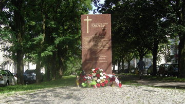 Памятник полякам убитым на Волыни в Гданьске. Архивное фото Памятник полякам убитым на Волыни в Гданьске. Архивное фото