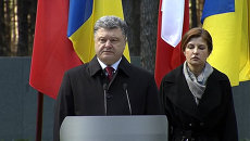 Порошенко обвинил Сталина наряду с Гитлером в развязывании Второй мировой Порошенко обвинил Сталина наряду с Гитлером в развязывании Второй мировой