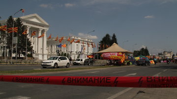 Парламент Македонии утвердил переходное правительство
