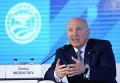 Генеральный секретарь Шанхайской организации сотрудничества Дмитрий Мезенцев во время панельной сессии Деловой форум ШОС в рамках ПМЭФ 2015 Генеральный секретарь Шанхайской организации сотрудничества Дмитрий Мезенцев во время панельной сессии Деловой форум ШОС в рамках ПМЭФ 2015