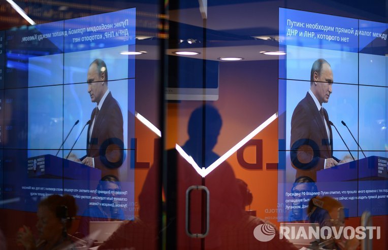 Трансляция выступления президента РФ Владимира Путина на панельной дискуссии в ходе пленарного заседания ПМЭФ Трансляция выступления президента РФ Владимира Путина на панельной дискуссии в ходе пленарного заседания ПМЭФ