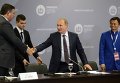 Встреча президента РФ В.Путина с руководителями крупнейших иностранных компаний и деловых ассоциаций Встреча президента РФ В.Путина с руководителями крупнейших иностранных компаний и деловых ассоциаций