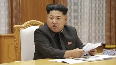 Северокорейский лидер Ким Чен Ын на экстренном заседании Центрального военного совета Северокорейский лидер Ким Чен Ын на экстренном заседании Центрального военного совета