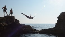 Закрытый природный бассейн Чаша любви в Крыму Закрытый природный бассейн Чаша любви в Крыму