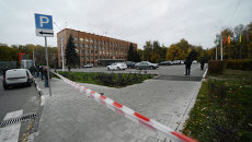Здание городской администрации подмосковного Красногорска, где 19 октября были убиты первый заммэра Красногорска Юрий Караулов и руководитель красногорских электросетей Георгий Котляренко Здание городской администрации подмосковного Красногорска, где 19 октября были убиты первый заммэра Красногорска Юрий Караулов и руководитель красногорских электросетей Георгий Котляренко