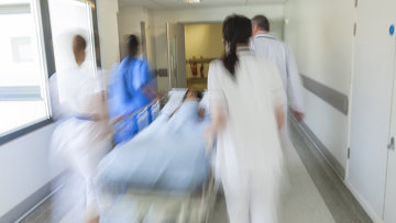 Пациент в больнице. Архивное фото