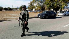 Полиция на месте стельбы в Сан-Бернардино Полиция на месте стельбы в Сан-Бернардино