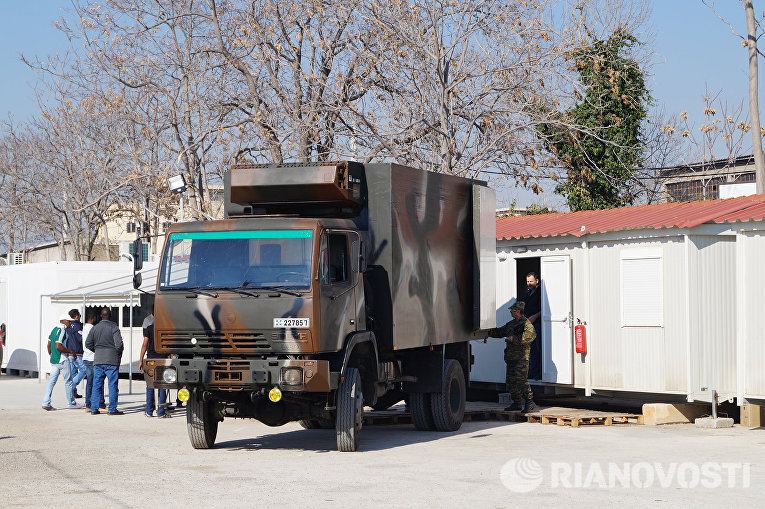 Центр размещения беженцев в афинском районе Элеона Центр размещения беженцев в афинском районе Элеона