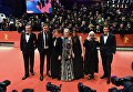 Жюри основного конкурса церемонии открытия 66-го Берлинского международного кинофестиваля Берлинале - 2016 Жюри основного конкурса церемонии открытия 66-го Берлинского международного кинофестиваля Берлинале - 2016