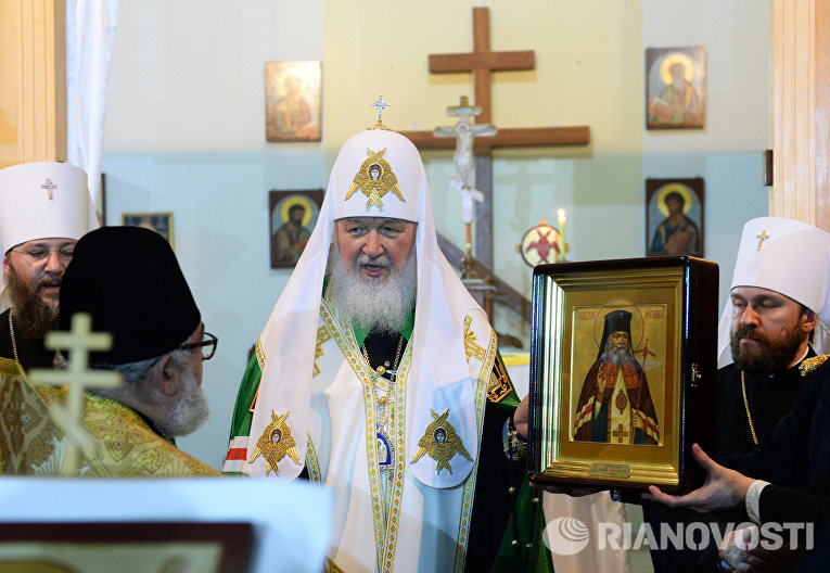 Патриарх Московский и всея Руси Кирилл во время молебна в храме Божией Матери Одигитрия в Бразилии Патриарх Московский и всея Руси Кирилл во время молебна в храме Божией Матери Одигитрия в Бразилии