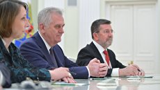 Президент Сербии Томислав Николич во время встречи с президентом России Владимиром Путиным в Кремле Президент Сербии Томислав Николич во время встречи с президентом России Владимиром Путиным в Кремле
