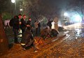 Люди, получившие ранения во время теракта в Анкаре. 13 марта 2016 Люди, получившие ранения во время теракта в Анкаре. 13 марта 2016
