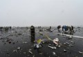 На месте крушения пассажирского самолета Boeing-737-800, который разбился при посадке в аэропорту Ростова-на-Дону На месте крушения пассажирского самолета Boeing-737-800, который разбился при посадке в аэропорту Ростова-на-Дону