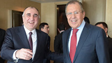 Министр иностранных дел Азербайджана Эльмар Мамедьяров и министр иностранных дел РФ Сергей Лавров. Архивное фото Министр иностранных дел Азербайджана Эльмар Мамедьяров и министр иностранных дел РФ Сергей Лавров. Архивное фото