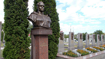 Памятники разведчику Кузнецову на территории Западной Украины Памятники разведчику Кузнецову на территории Западной Украины