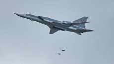 Самолет Ту-22М3. Архивное фото Самолет Ту-22М3. Архивное фото