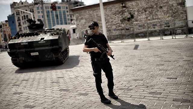 Милиции Стамбула распорядились сбивать вертолеты