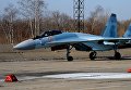 Истребитель Су-35С после приземления в истребительном авиационном полку на аэродроме Центральная Угловая в Приморском крае Истребитель Су-35С после приземления в истребительном авиационном полку на аэродроме Центральная Угловая в Приморском крае