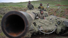 Военнослужащие армии обороны Нагорного Карабаха на первой линии обороны. Архивное фото Военнослужащие армии обороны Нагорного Карабаха на первой линии обороны. Архивное фото