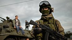 Военнослужащий на фестивале Армия России в Москве. Архивное фото Военнослужащий на фестивале Армия России в Москве. Архивное фото