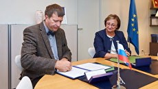Глава Минюста России Александр Коновалов подписал в ходе визита в Страсбург в понедельник Протокол 15 к Европейской конвенции по правам человека (ЕКПЧ) Глава Минюста России Александр Коновалов подписал в ходе визита в Страсбург в понедельник Протокол 15 к Европейской конвенции по правам человека (ЕКПЧ)