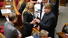 Лидер фракции ВО Батькивщина Юлия Тимошенко на заседании Верховной Рады Украины в Киеве. 20 сентября 2016 Лидер фракции ВО Батькивщина Юлия Тимошенко на заседании Верховной Рады Украины в Киеве. 20 сентября 2016