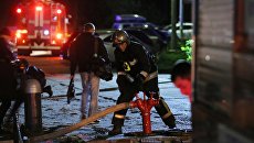Сотрудник МЧС рядом с местом крушения вертолета Ми-8 МЧС России вблизи населенного пункта Октябрьский Люберецкого района Московской области Сотрудник МЧС рядом с местом крушения вертолета Ми-8 МЧС России вблизи населенного пункта Октябрьский Люберецкого района Московской области