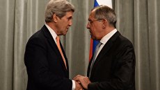 Министр иностранных дел РФ Сергей Лавров (справа) и государственный секретарь США Джон Керри на встрече в Москве. Архивное фото Министр иностранных дел РФ Сергей Лавров (справа) и государственный секретарь США Джон Керри на встрече в Москве. Архивное фото