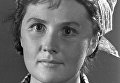 Актриса Людмила Иванова в спектакле театра Современник Два цвета Актриса Людмила Иванова в спектакле театра Современник Два цвета