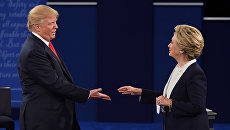 Хиллари Клинтон и Дональд Трамп. Архивное фото Хиллари Клинтон и Дональд Трамп. Архивное фото