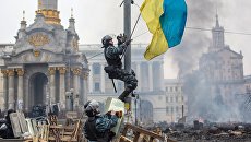 Сотрудники правоохранительных органов на площади Независимости в Киеве. Архивное фото Сотрудники правоохранительных органов на площади Независимости в Киеве. Архивное фото