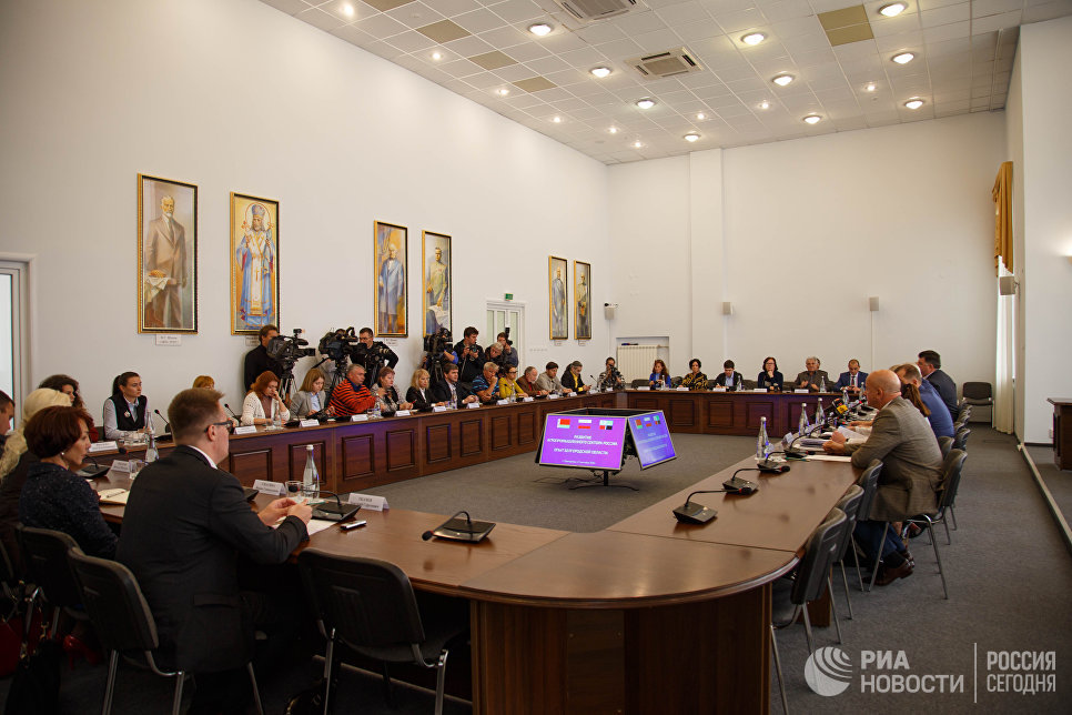 Журналисты России и Белоруссии изучили инновации в развитии АПК двух стран Журналисты России и Белоруссии изучили инновации в развитии АПК двух стран