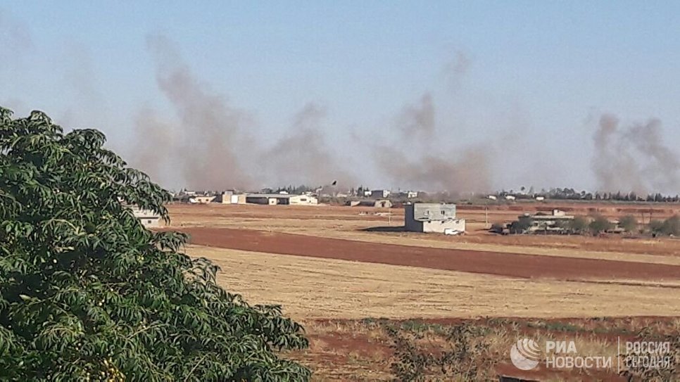 Турецкая артиллерия ведет огонь по курдским деревням Хамадджек и Ум-аль-Хуш на севере провинции Алеппо
