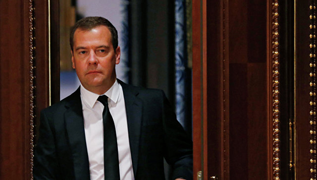 Медведев заявил о необходимости "технологической революции" в России