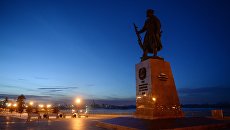 Памятник основателю Иркутска Якову Похабову. Архивное фото Памятник основателю Иркутска Якову Похабову. Архивное фото