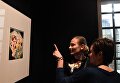 Посетители на выставке Багатели Василия Кандинского Посетители на выставке Багатели Василия Кандинского