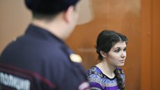 Бывшая студентка МГУ Александра Иванова (Варвара Караулова), обвиняемая в попытке участия в деятельности ИГ, в Московском окружном военном суде. 21 декабря 2016 Бывшая студентка МГУ Александра Иванова (Варвара Караулова), обвиняемая в попытке участия в деятельности ИГ, в Московском окружном военном суде. 21 декабря 2016