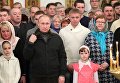 Президент РФ Владимир Путин во время Рождественского богослужения в Свято-Юрьевом монастыре в Новгородской области Президент РФ Владимир Путин во время Рождественского богослужения в Свято-Юрьевом монастыре в Новгородской области