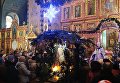 Прихожане на праздничном богослужении в соборе Петра и Павла в Симферополе Прихожане на праздничном богослужении в соборе Петра и Павла в Симферополе