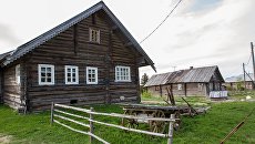 Жилые деревянные дома в деревне Кинерма в Карелии Жилые деревянные дома в деревне Кинерма в Карелии