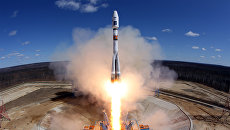 Старт ракеты-носителя Союз-2.1а с тремя российскими спутниками Ломоносов, Аист-2Д и SamSat-218 с космодрома Восточный Старт ракеты-носителя Союз-2.1а с тремя российскими спутниками Ломоносов, Аист-2Д и SamSat-218 с космодрома Восточный