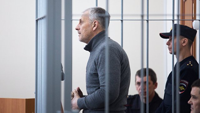 Бывший губернатор Сахалинской области Александр Хорошавин, обвиняемый в получении взяток. Архивное фото