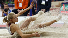 Российская прыгунья в длину Дарья Клишина в финале чемпионата Европы в помещении в Белграде, Сербия. 5 марта 2017 Российская прыгунья в длину Дарья Клишина в финале чемпионата Европы в помещении в Белграде, Сербия. 5 марта 2017